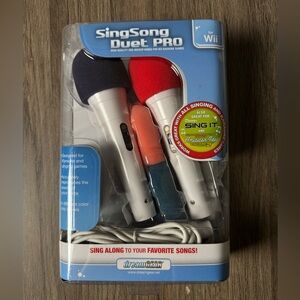 DreamGear Singsong Duet Dual
Microphones & Sing It Game For Wii